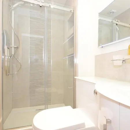 Dennington Luxury Appartamento *